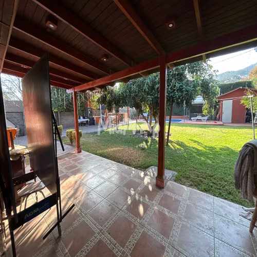 SE ARRIENDA PARCELA 3D3B EN COLINA CON PISCINA