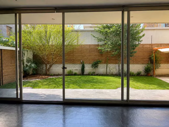 Exclusivo departamento dúplex con jardín en Vita (179727)