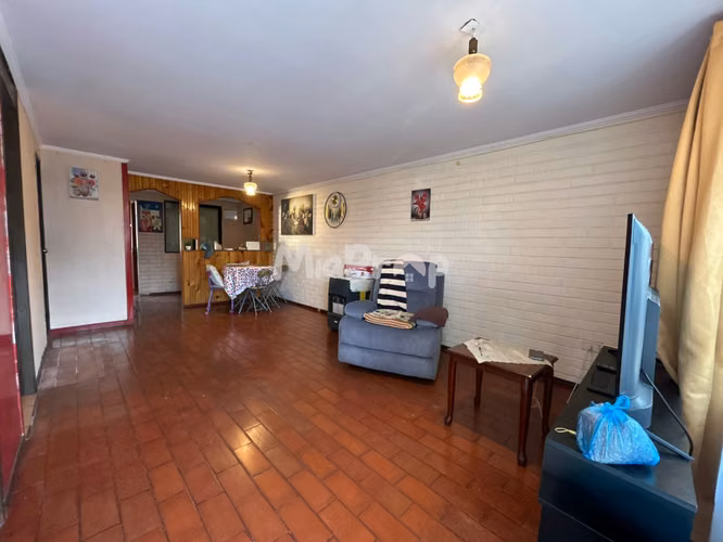 SE ARRIENDA CASA 4D2B CERCANA A MIDMALL MAIPU - Imagen 3