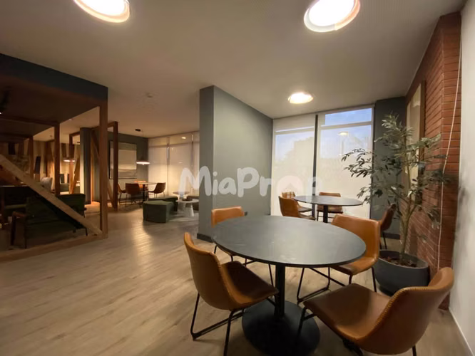 SE ARRIENDA DEPTO 1D1B CON BODEGA CERCANO A (M) RODRIGO DE ARAYA