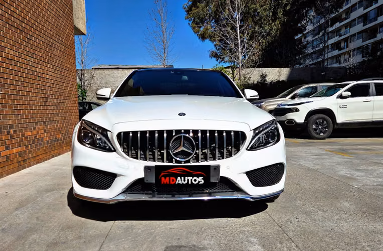 MERCEDES-BENZ C300 AMG LINE AÑO 2017 PRENDA- PRENDA