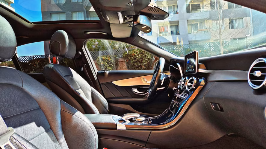 MERCEDES-BENZ C300 AMG LINE AÑO 2017 PRENDA- PRENDA