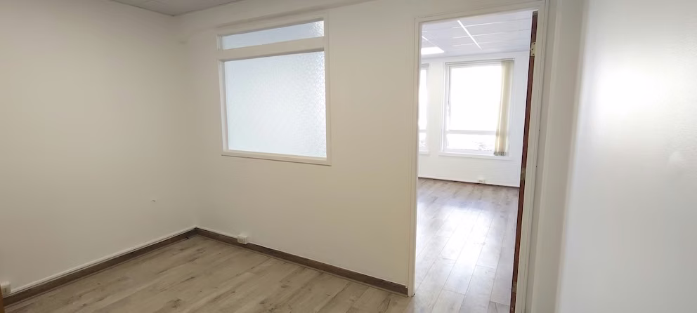 Impecable Oficina Central 28 m2 - Imagen 2
