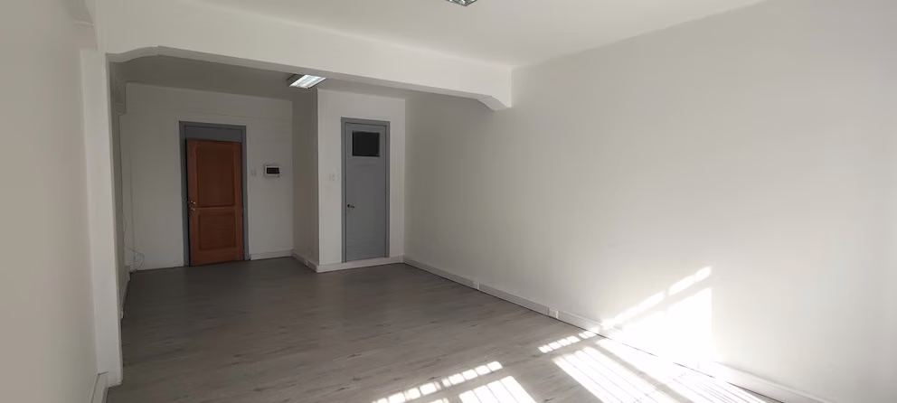 Impecable Oficina Central 28 m2 - Imagen 3