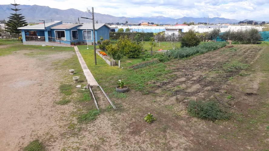 Venta de Parcela con Casa