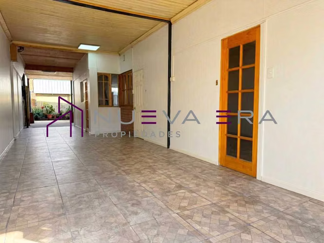 Casa 3D/2B Quincho y Estacionamiento en Santiago (179744)