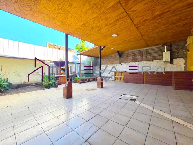 Casa 3D/2B Quincho y Estacionamiento en Santiago (179744)