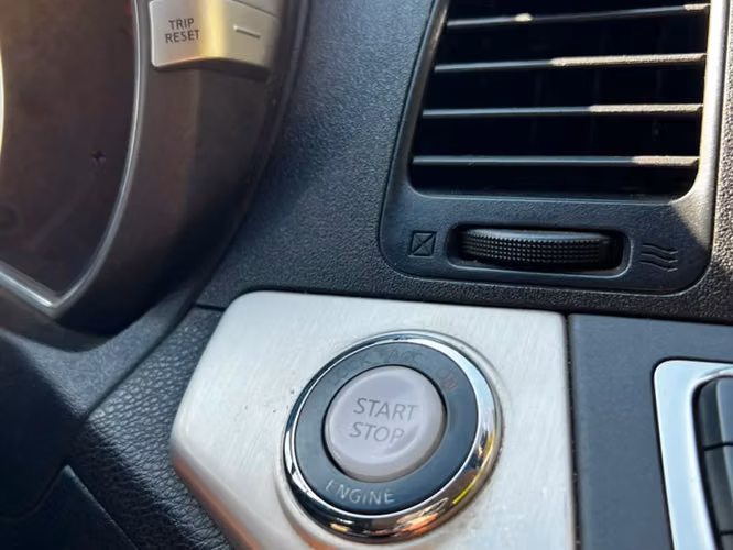 Nissan Murano 3.5L SL BASE AWD AT 5P año 2011
