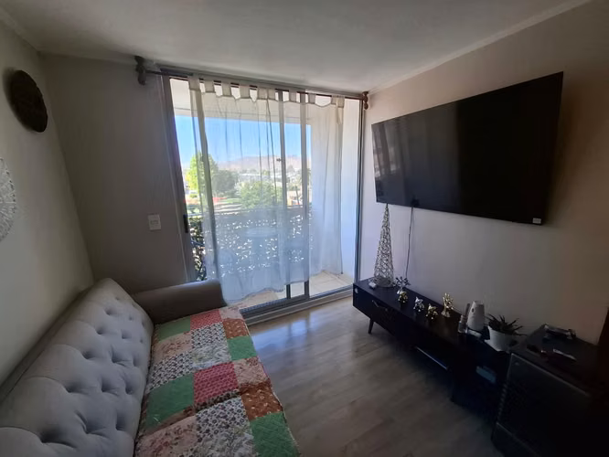 Gran ubicación, metro Lo Cruzat. 3D 1B Condominio San Ignacio