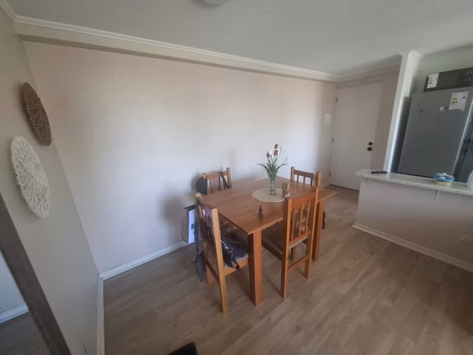 Gran ubicación, metro Lo Cruzat. 3D 1B Condominio San Ignacio