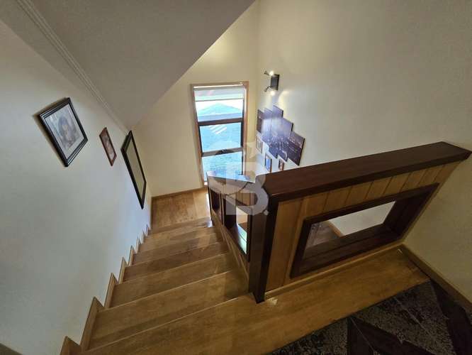 Majestuosa Casa en Puerto Varas con Amplios Espacios - Imagen 15