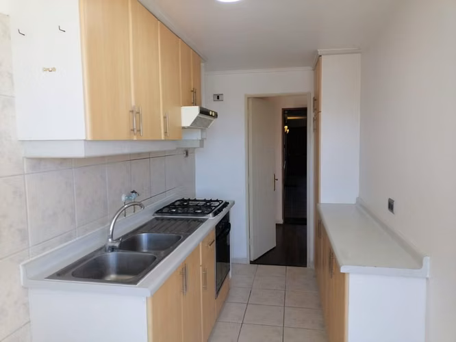 Arrendamos Amplio Y Céntrico Departamento De 4 Dormitorios Temuco!! - Imagen 4