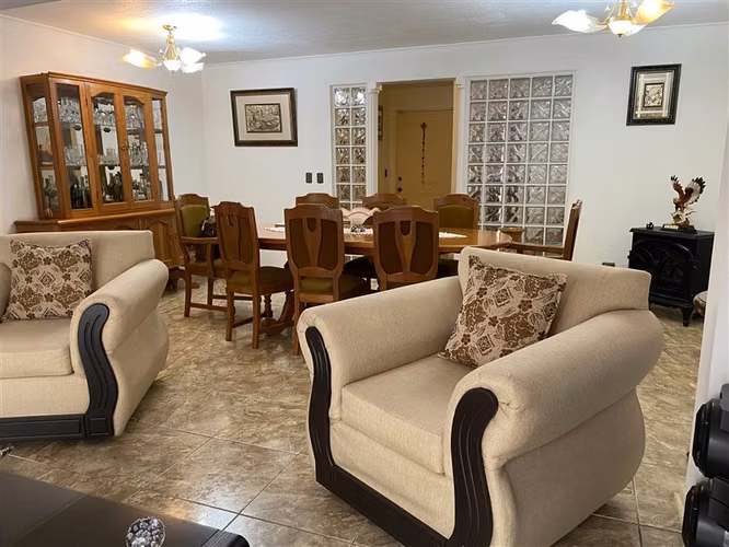 Casa en venta de 5 dorm. en Huechuraba - Imagen 6