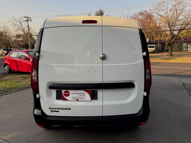 RENAULT EXPRESS DIESEL 1.5 MEC 6 VEL FULL AIRE AIRBAG VER EN LAS CONDES 2023