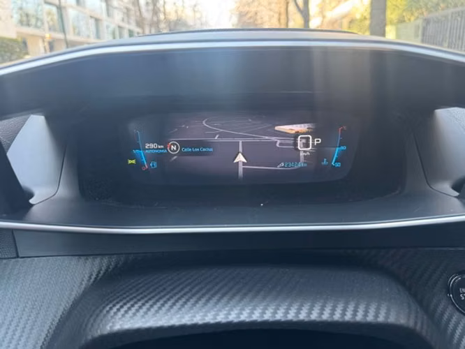 PEUGEOT 2008 ALLURE PACK PURETECH 130 EAT8 - 2022 | 4351