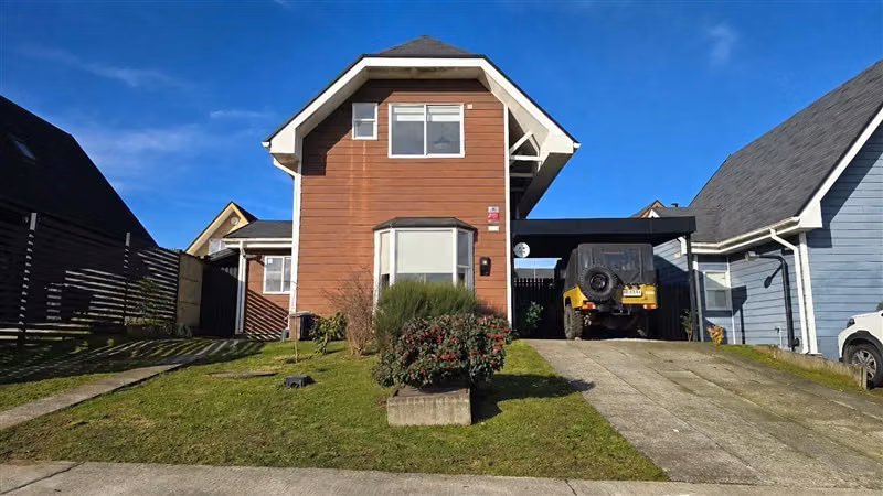 Casa en venta de 3 dorm. en Puerto Varas