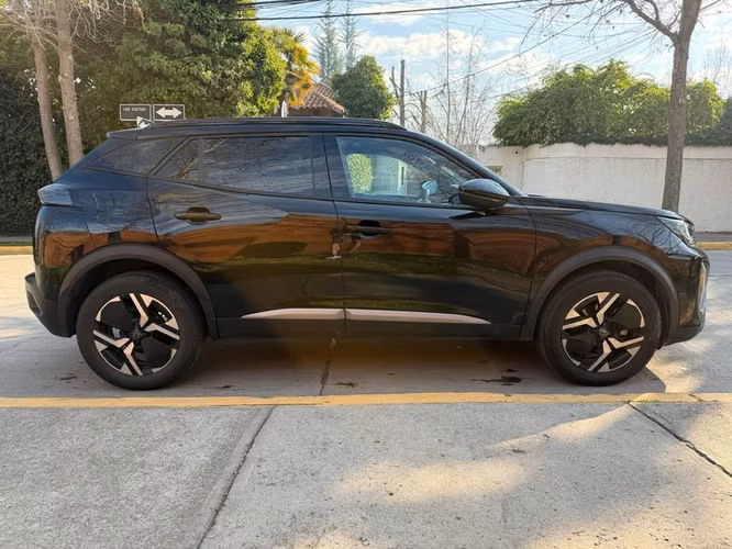 PEUGEOT 2008 ALLURE PACK BLUEHDI 130EAT8 - 2024 | 4350