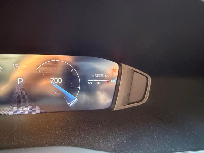 PEUGEOT 2008 ALLURE PACK BLUEHDI 130EAT8 - 2024 | 4350