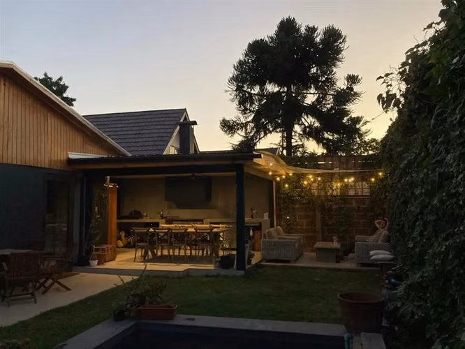 Casa en venta de 2 dorm. en Vitacura