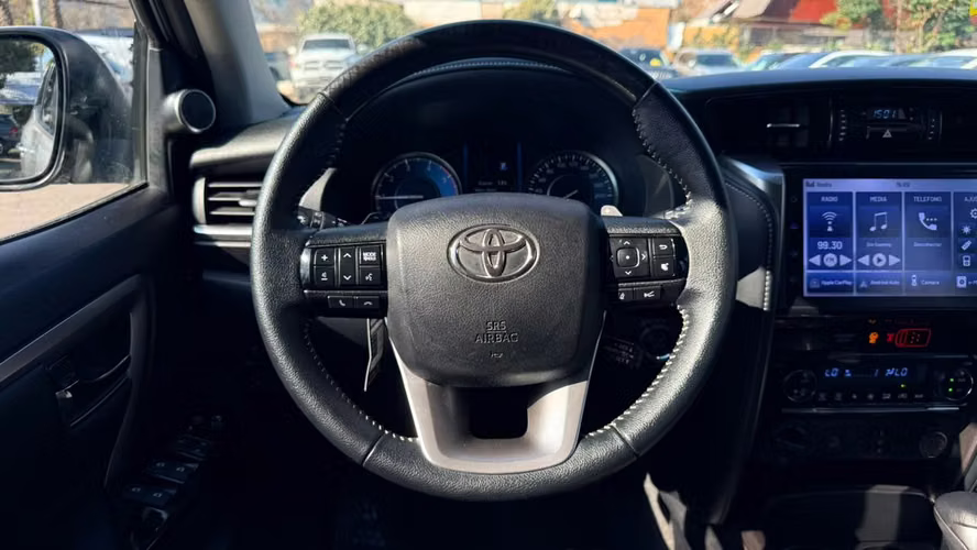 Toyota Fortuner 2.8 SRX TDI DIESEL 4X4 AT 5P (2022)