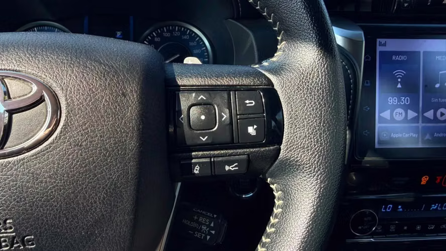 Toyota Fortuner 2.8 SRX TDI DIESEL 4X4 AT 5P (2022)