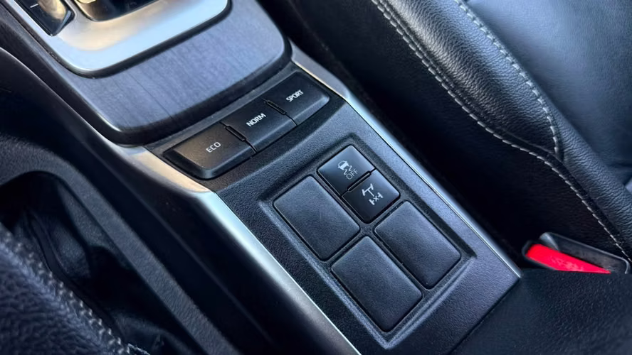 Toyota Fortuner 2.8 SRX TDI DIESEL 4X4 AT 5P (2022)