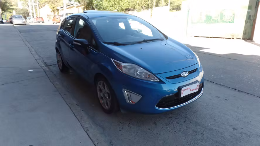FORD FIESTA 2013 $ 4.190.000.-