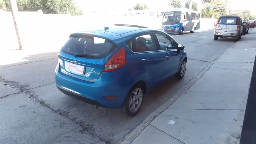 FORD FIESTA 2013 $ 4.190.000.-