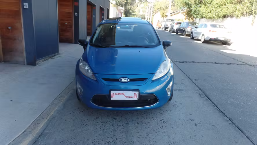 FORD FIESTA 2013 $ 4.190.000.-
