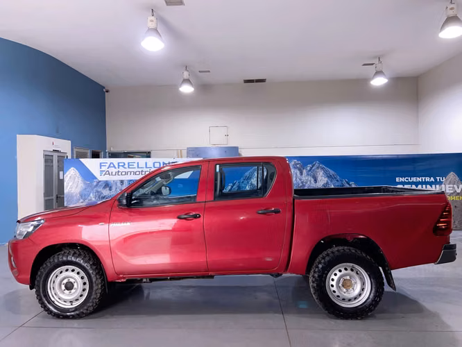 HILUX DX 4X4 SVYC48-SANTIAGO