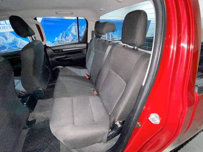 HILUX DX 4X4 SVYC48-SANTIAGO