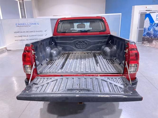HILUX DX 4X4 SVYC48-SANTIAGO