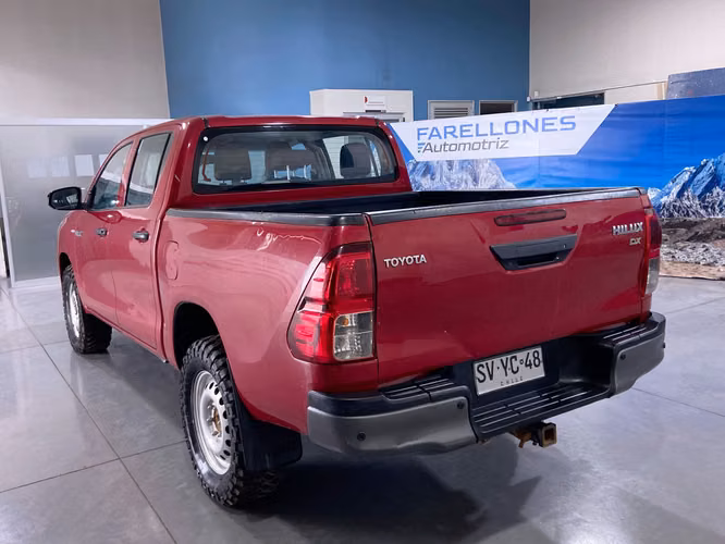 HILUX DX 4X4 SVYC48-SANTIAGO