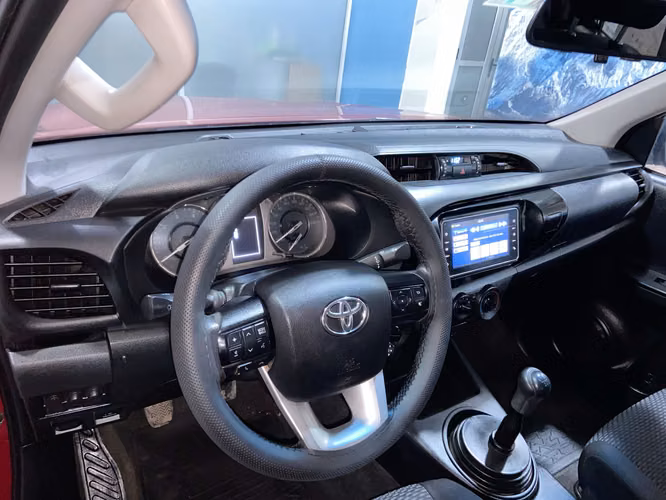HILUX DX 4X4 SVYC48-SANTIAGO