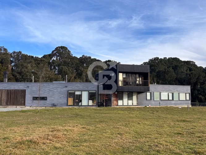 Moderna y luminosa | A minutos del centro Puerto Varas