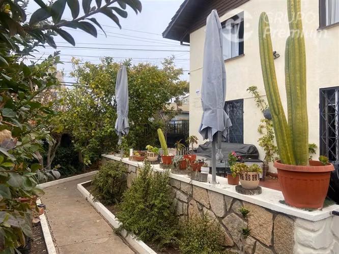 Espectacular casa en venta de 4 dorm. en Viña del Mar