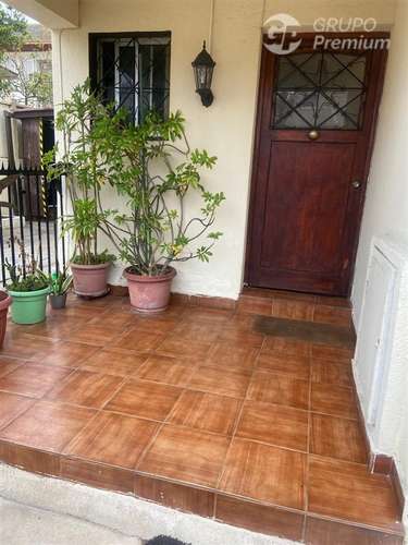 Espectacular casa en venta de 4 dorm. en Viña del Mar