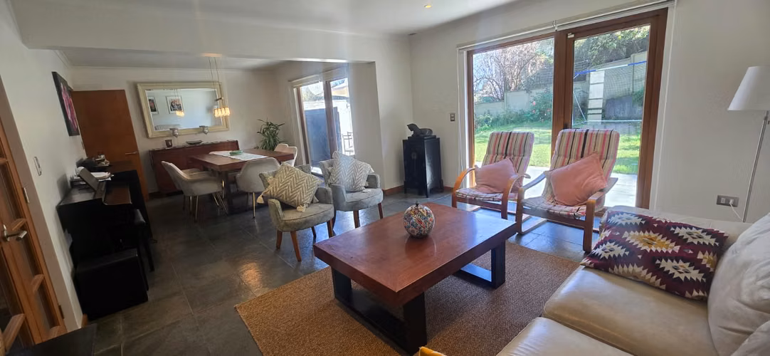 SE ARRIENDA LINDA CASA, 5 DORMITORIOS, VILLUCO, CONCEPCION.