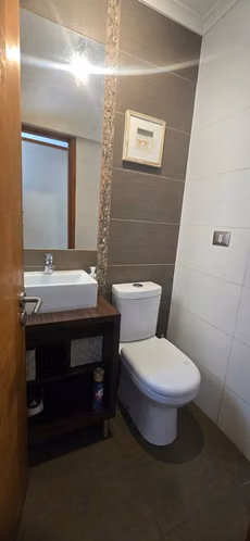 SE ARRIENDA LINDA CASA, 5 DORMITORIOS, VILLUCO, CONCEPCION.