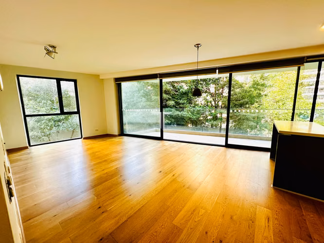 Departamento en venta c/ estacionamiento en Barrio El Golf
