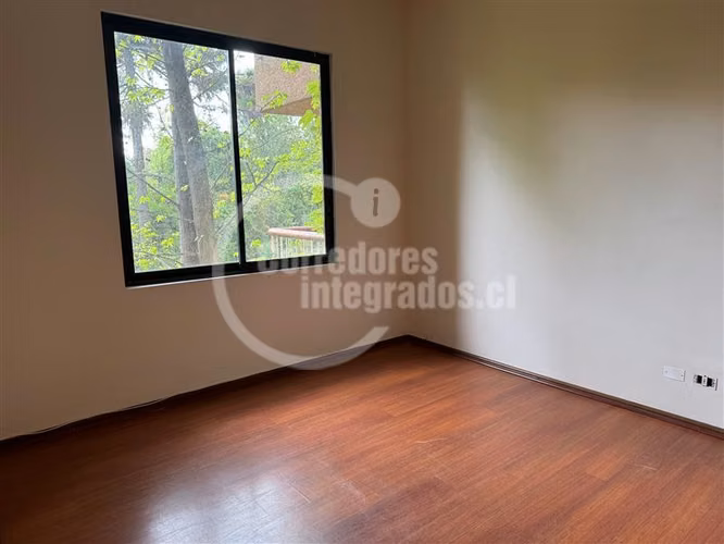 Departamento en venta de 6 dorm. en Las Condes
