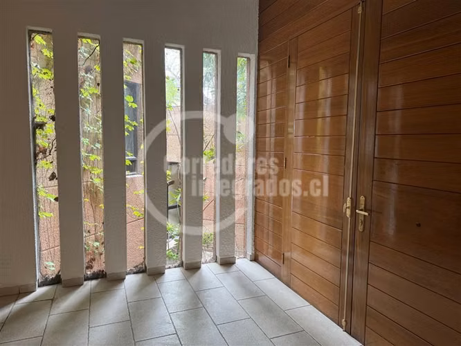 Departamento en venta de 6 dorm. en Las Condes