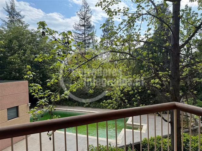 Departamento en venta de 6 dorm. en Las Condes
