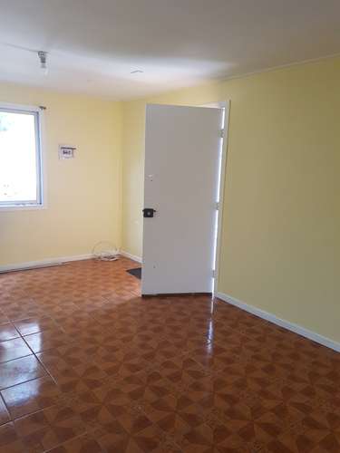 IMPORTANTE UBICACION DE TERRENO CON CASAS