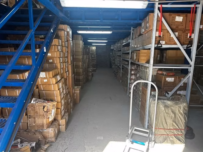 EN VENTA Bodega comercial 380m2 Santiago concha/ Avda. Matta - Imagen 3
