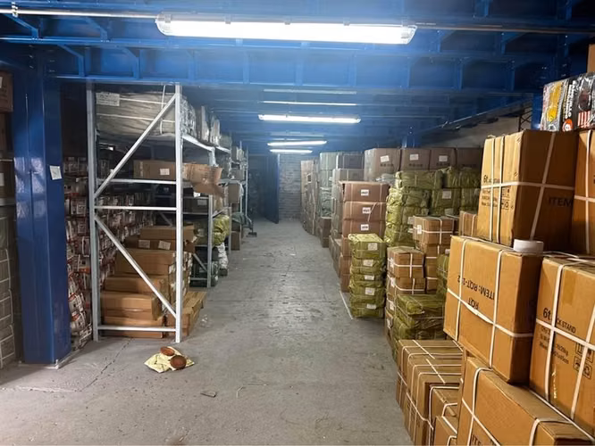 EN VENTA Bodega comercial 380m2 Santiago concha/ Avda. Matta - Imagen 4