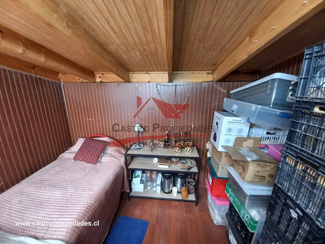 Casa Solida de Dos Pisos Ampliada y Regularizada, 4 Dormitorios, 1 Baño, Quilicura. - Imagen 17