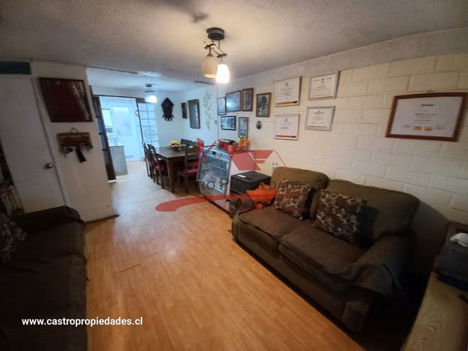 Casa Solida de Dos Pisos Ampliada y Regularizada, 4 Dormitorios, 1 Baño, Quilicura. - Imagen 4