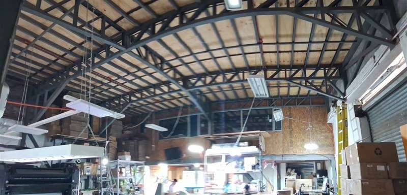 VENDO BODEGA COMERCIAL 400 M2 SANTIAGO-VICTORIA - Imagen 2