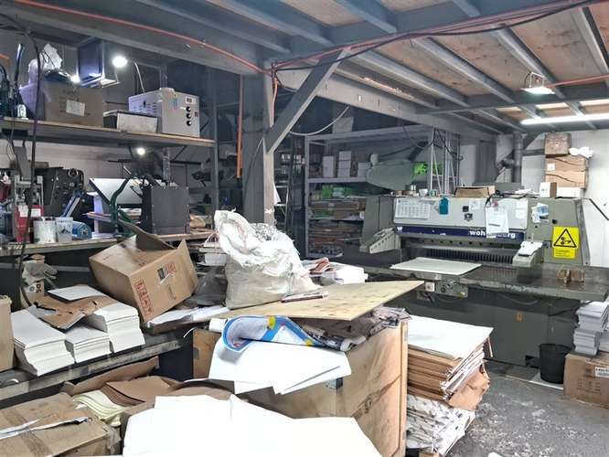 VENDO BODEGA COMERCIAL 400 M2 SANTIAGO-VICTORIA - Imagen 6